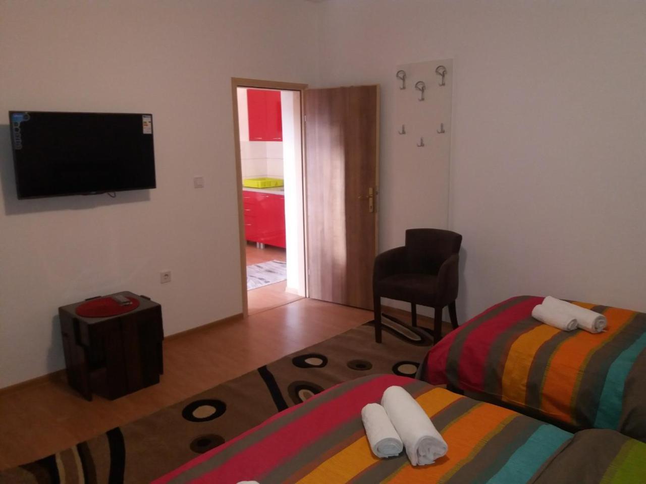 Appartamento Apartman Donji Kraj Cetinje Esterno foto