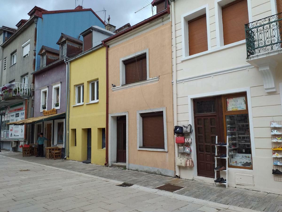 Appartamento Apartman Donji Kraj Cetinje Esterno foto