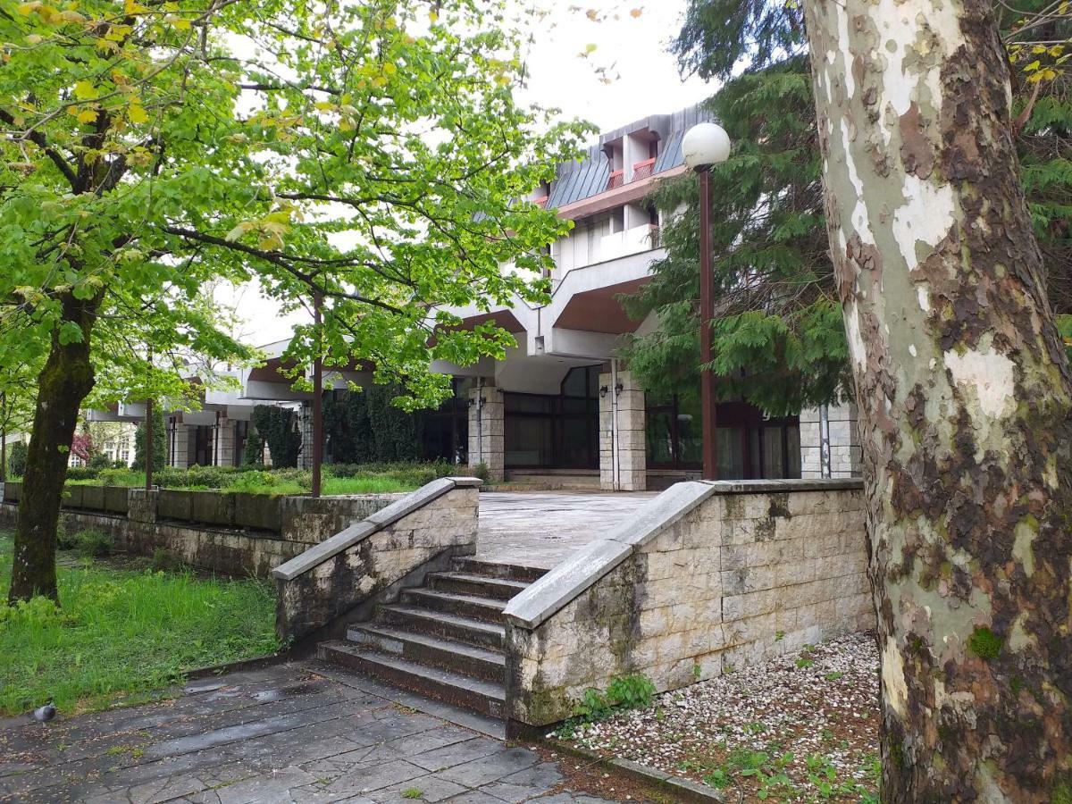 Appartamento Apartman Donji Kraj Cetinje Esterno foto